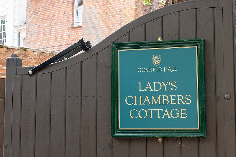 Gosfiel-hall-Ladys-cottage-for-bridal-prep.jpg